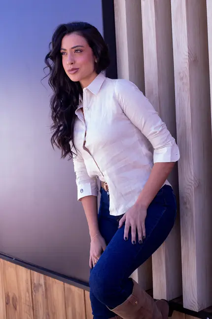 Camisa Feminina Linho Cru Logo Azul Marinho Mangalarga Marchador